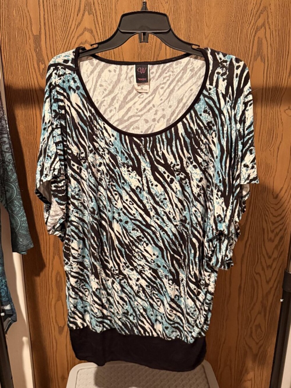 Wrapper 3X Turquoise Black Animal Print Top